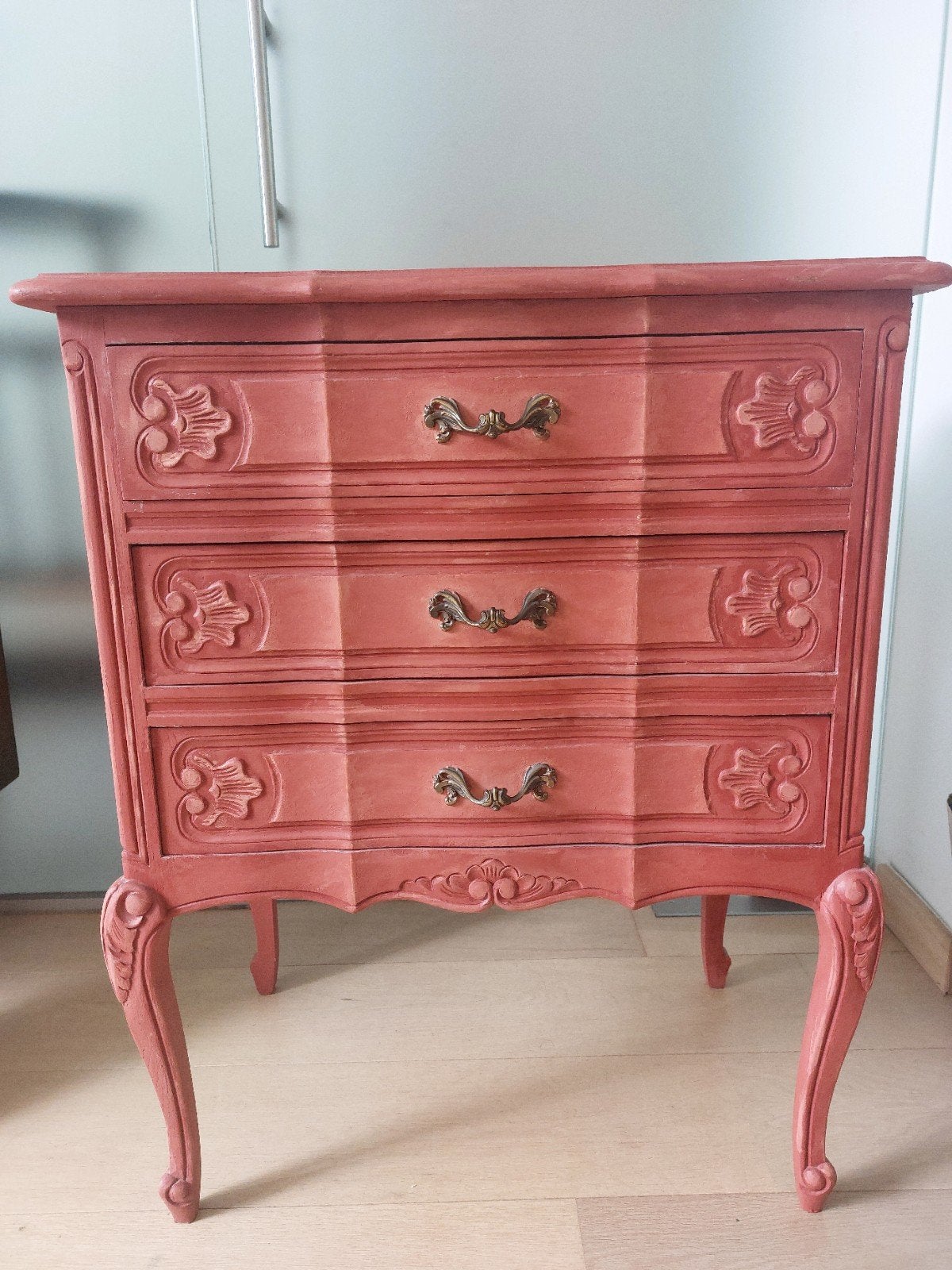 kleine rood geschilderde ladekast, Ophalen, Gebruikt, 50 tot 100 cm, 3 of 4 laden