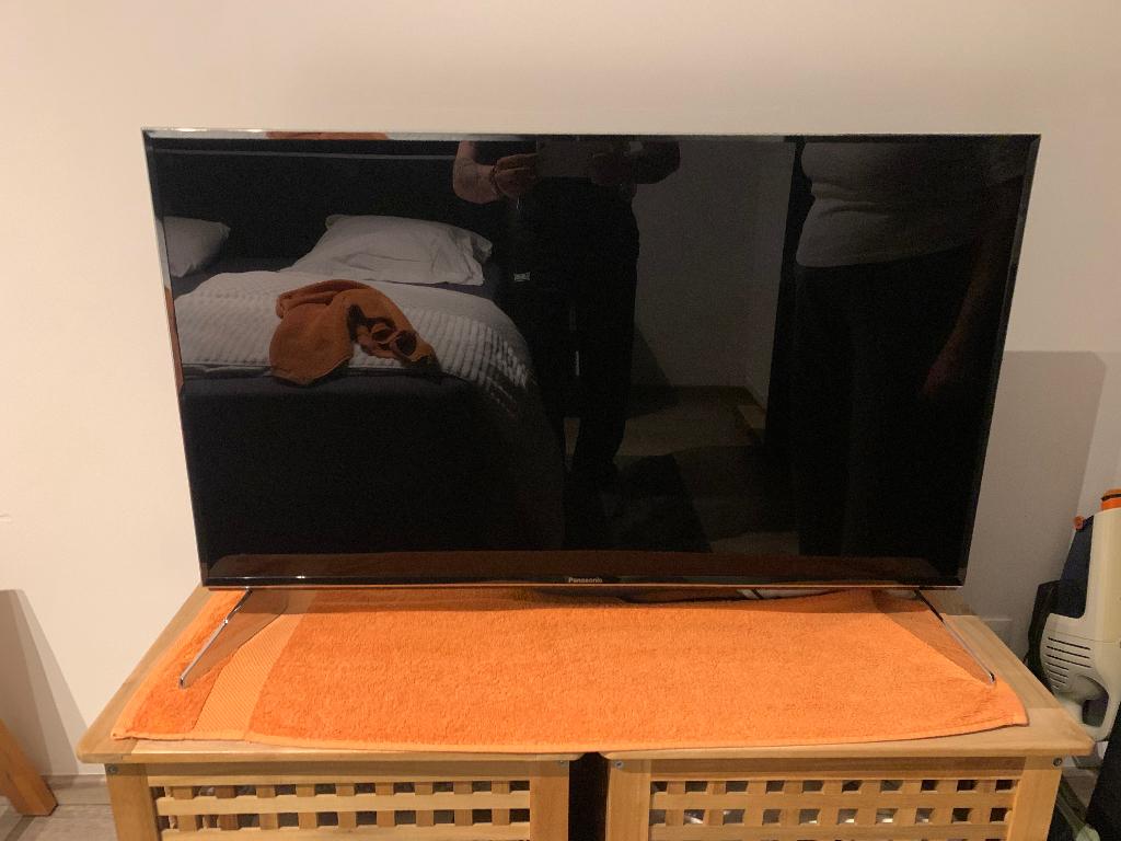 Panasonic 4K Smart TV 40”, Ophalen, LED, Panasonic, 50 Hz