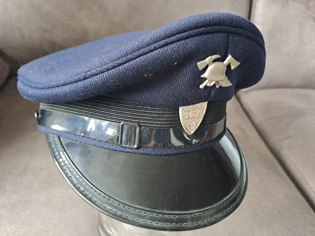 Pompiers  Képi, Belgique, Allemagne, Corée du Sud, Collections, Objets militaires | Général, Enlèvement, Autres, Casque ou Béret