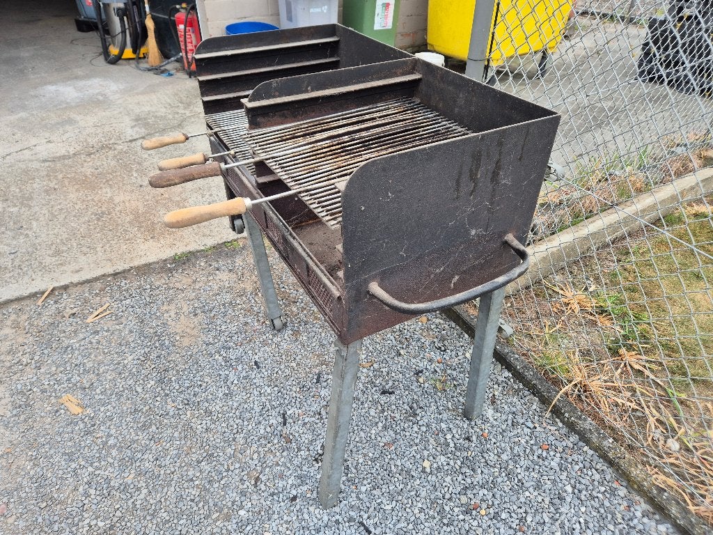 Gebruikte degelijk BBQ, Ophalen, Gebruikt, Overig
