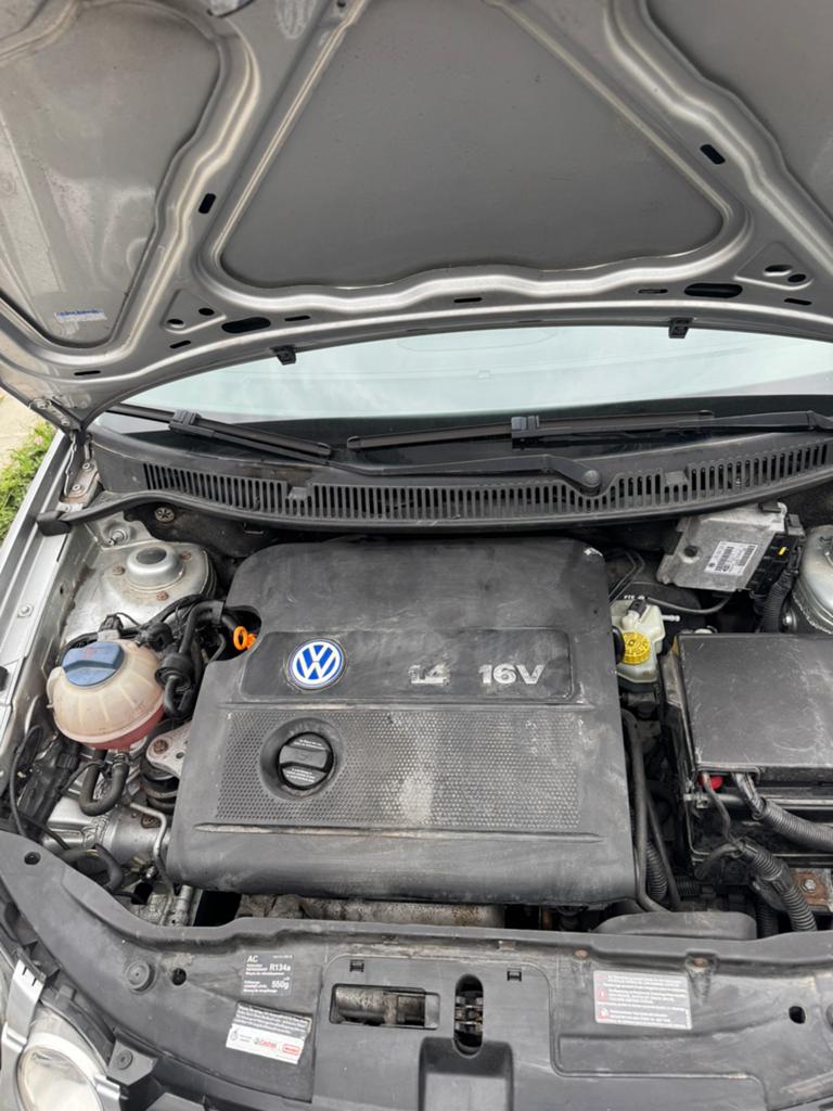 Polo 1.4 Benzine Te koop automaat 1.4-16V Benzine  162000 km, Auto's, Automaat, 5 deurs, Particulier, Euro 4