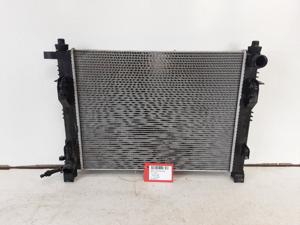 RADIATEUR EAU Renault Captur I (2R) (01-2013/-), Renault, Utilisé, Peter-Huppertz-Straße 5
51063  Köln, DE, Dialog.deutschland@renault.de