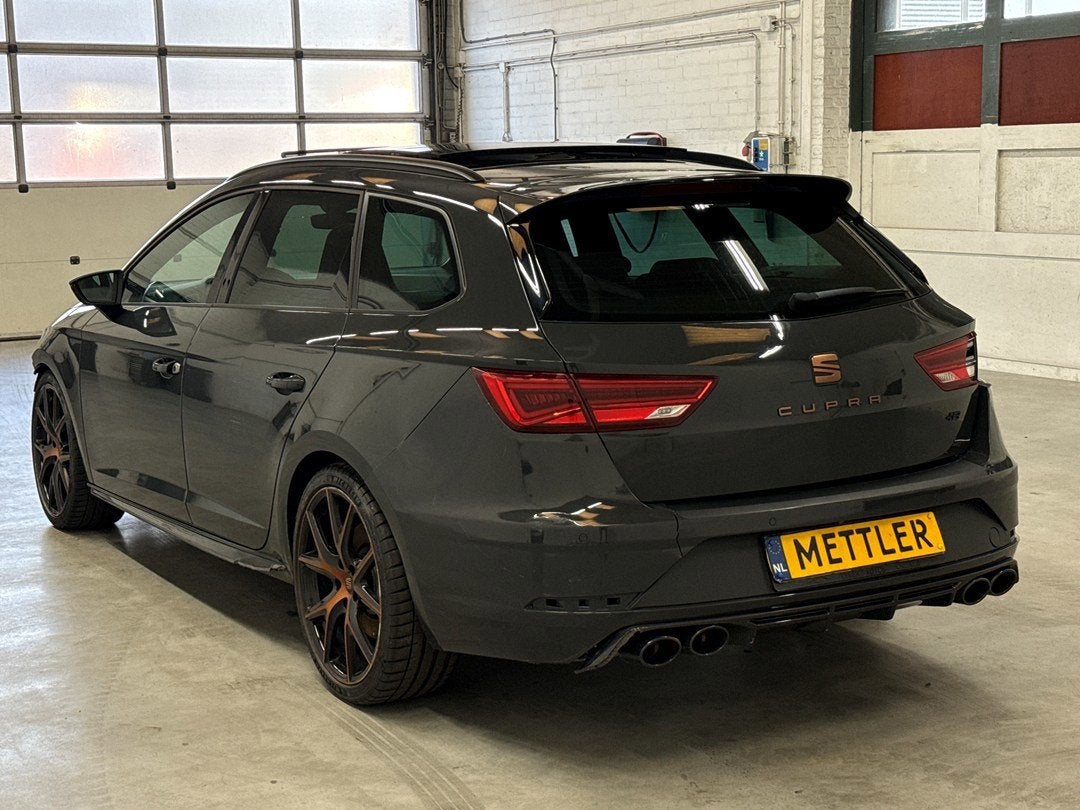 Seat Leon ST 2.0 TSI 4DRIVE CUPRA | PANORAMADAK | CAMERA, Auto's, Automaat, Parkeersensor, Gebruikt, 1984 cc
