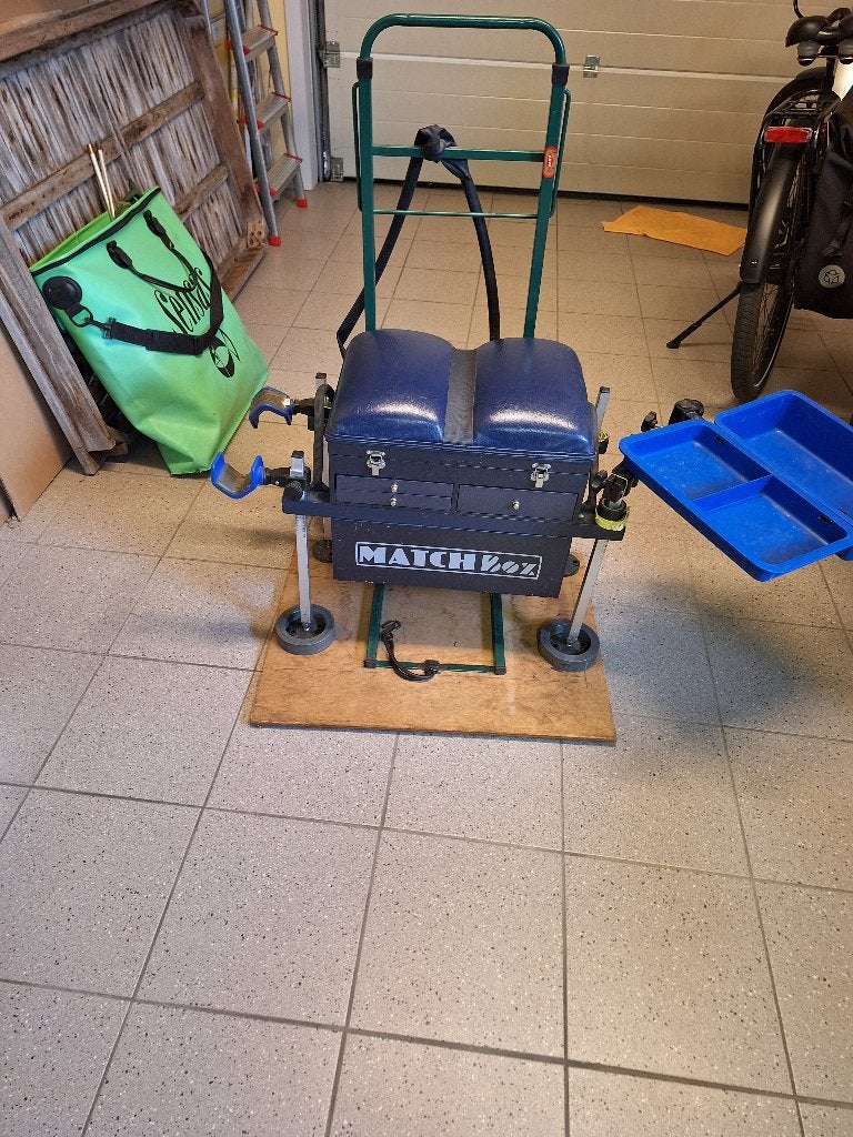 gevulde visbak "Matchbox" en bijhorende trolley, Ophalen, Gebruikt