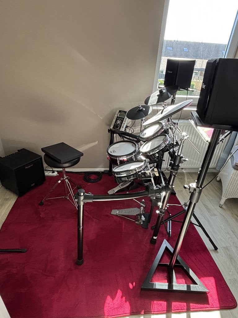 Roland Drum TD9 met 1 Woofer, 2 Boxen 2 steunen,  kruk, Mat, Muziek en Instrumenten, Ophalen, Zo goed als nieuw, Roland, Elektronisch