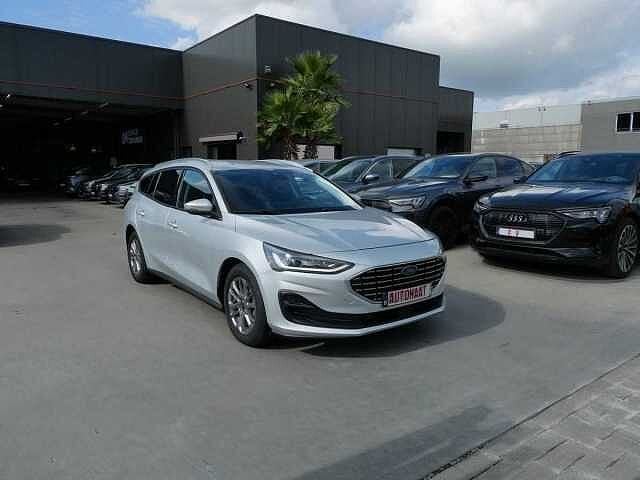 Ford Focus Break 1.0 i MHEV 125pk Automaat Titanium Camera, Auto's, Euro 6, Bedrijf, Hybride Elektrisch/Benzine, Zilver of Grijs