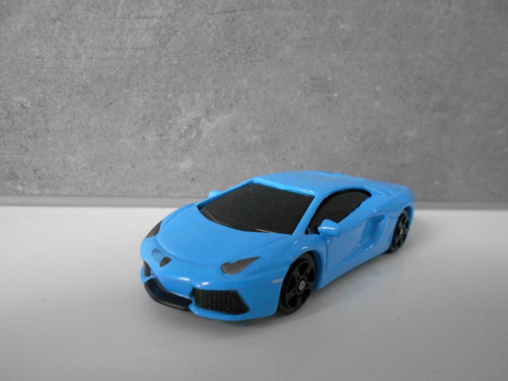 Lamborghini Aventador Coupé, Enlèvement, Neuf, Voiture