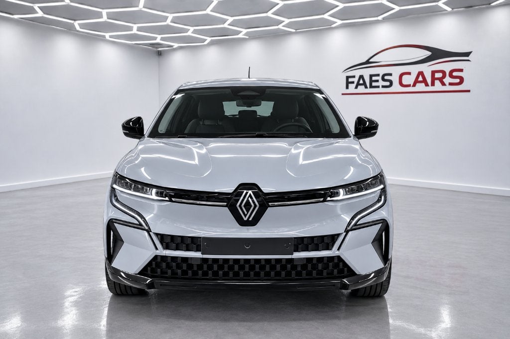 Renault Megane E-tech long rang 160 kw, Auto's, Dealer onderhouden, Euro 6, Zilver of Grijs, Te koop