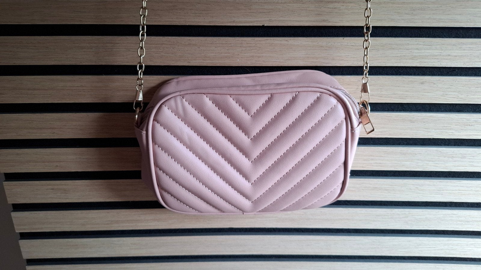 Roze handtasje, Ophalen, Roze