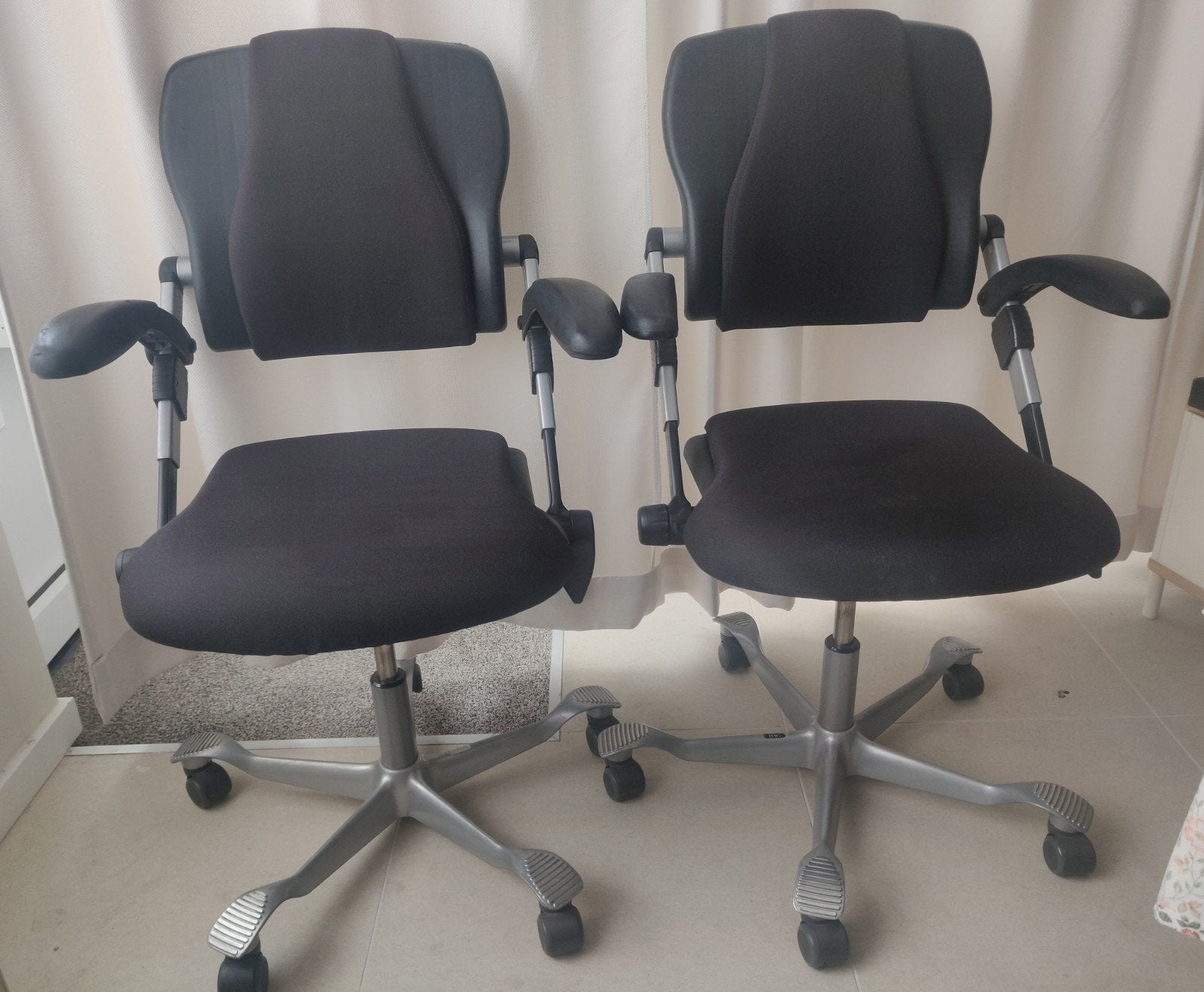 Lot de 2 Chaises Ergonomiques HÅG H03, Ergonomique, Utilisé, Noir, Chaise de bureau
