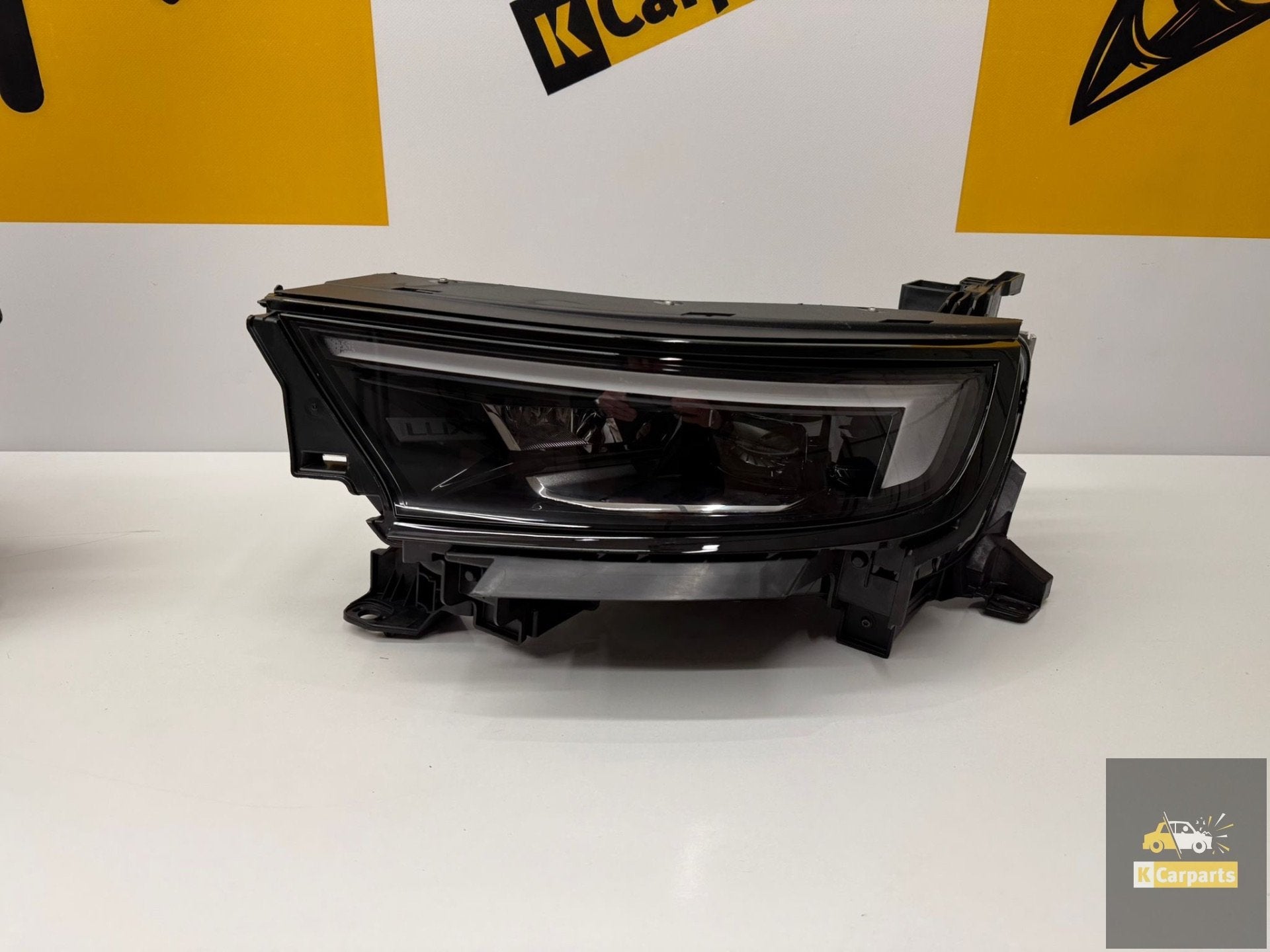 Phare avant gauche LED Full LED Opel Mokka B Lux 9866316080, Opel Automobile GmbH, Opel, Bahnhofsplatz 1
65423  Russelsheim am Main, DE