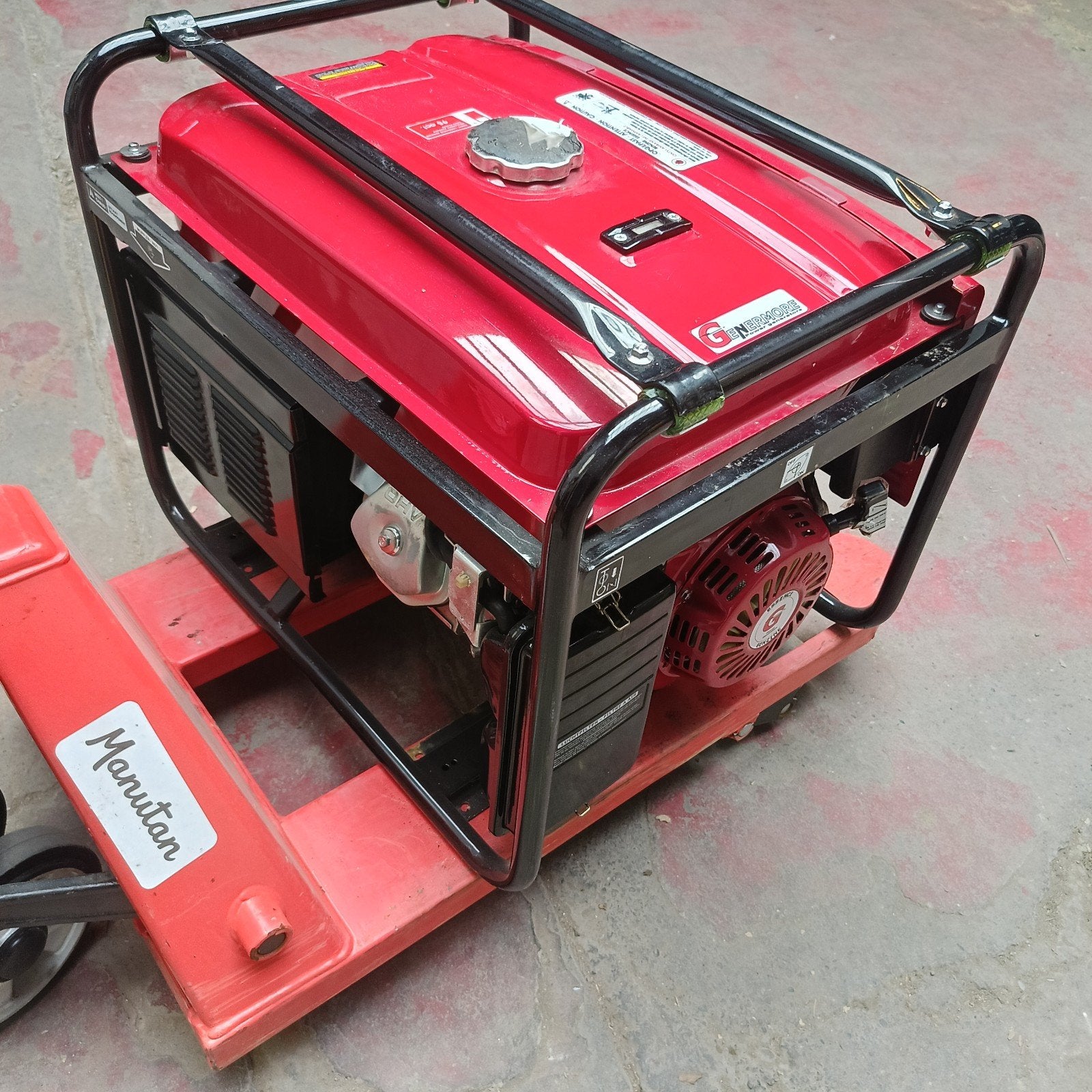 groupe électrogène Genermore 6500w neuf, Bricolage & Construction, Générateurs, Enlèvement ou Envoi, Neuf, 5 à 10 kVA, Essence