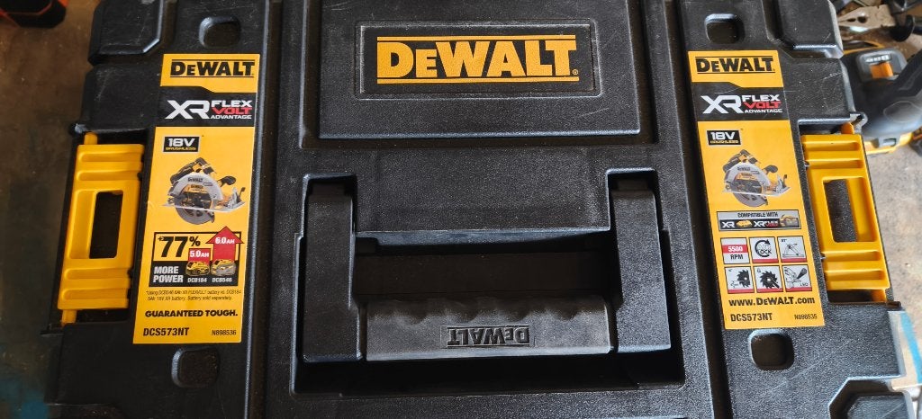 Dewalt cirkelzaag op accu DCS573, Doe-het-zelf en Bouw, Ophalen, Cirkelzaag, DeWalt, Nieuw