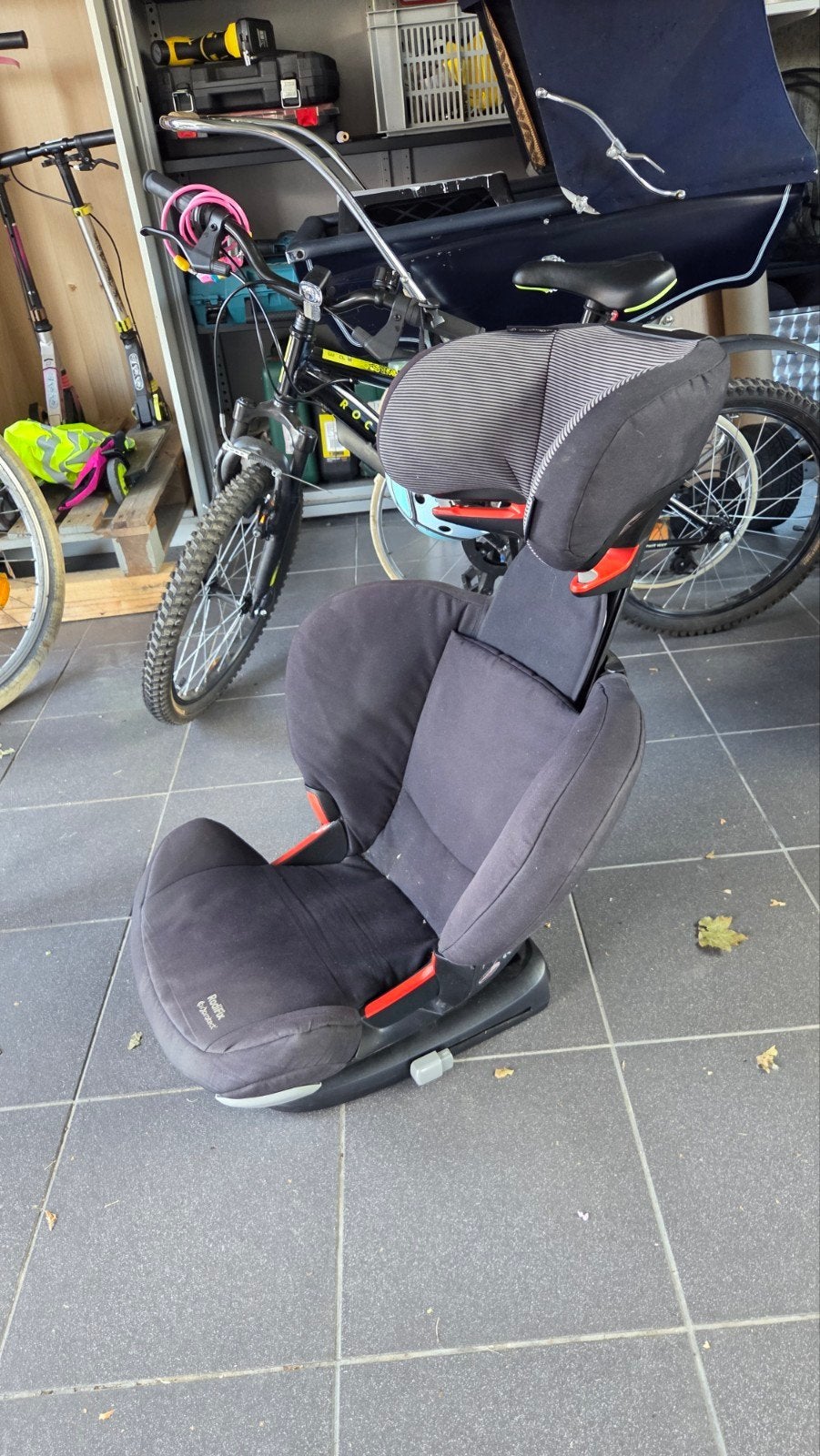 Kinderzitje isofix verstelbaar, Ophalen, Isofix