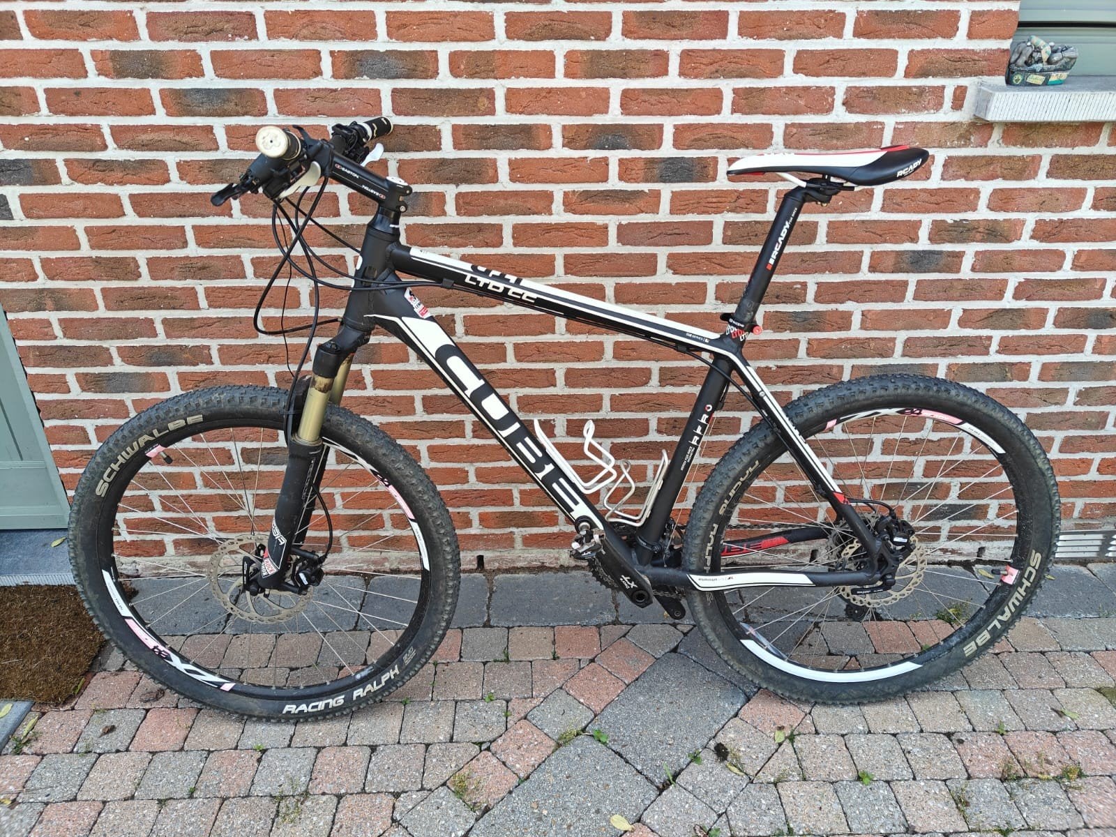 VTT Cube entièrement Shimano XT, Enlèvement