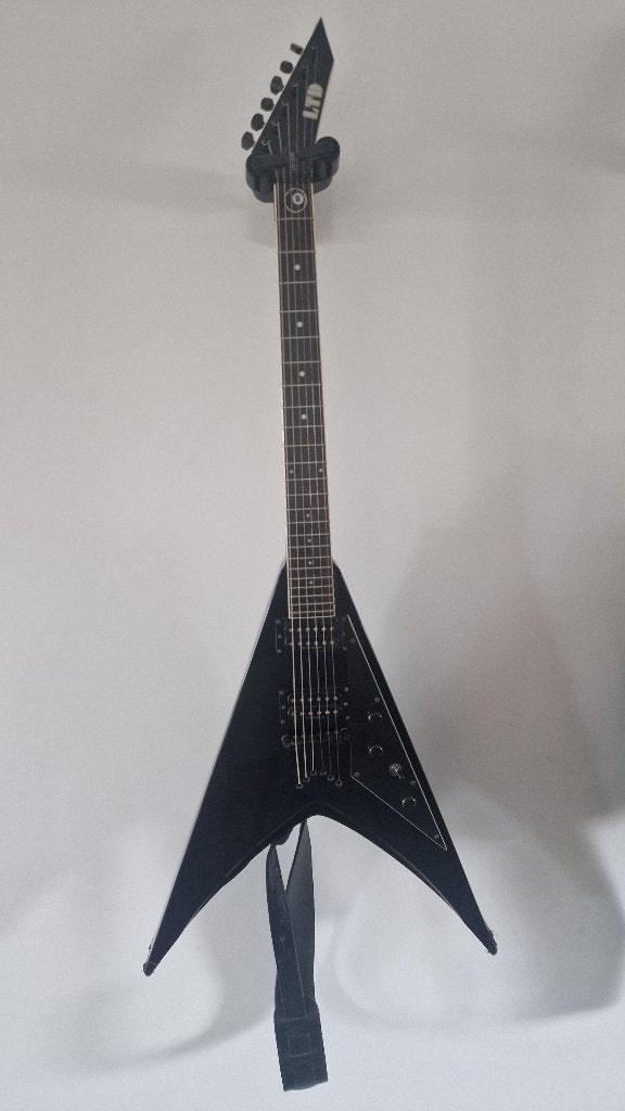 ESP LTD DV-200 + étui rigide, Musique & Instruments, Enlèvement, Utilisé, Solid body, Autres marques