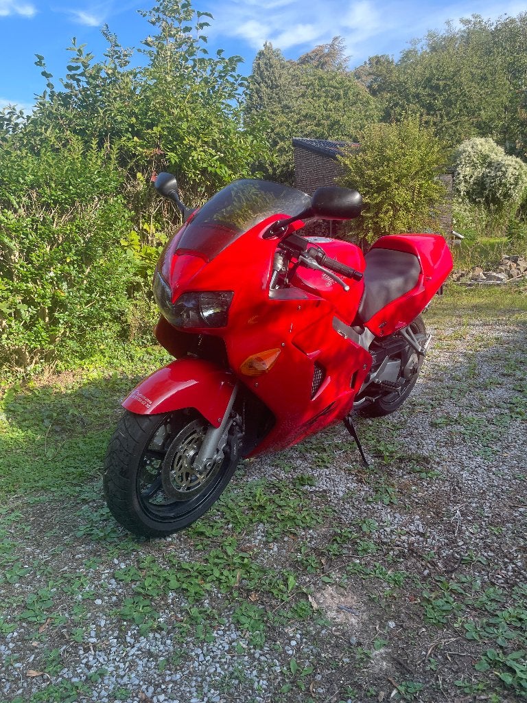 VFR 800 FI, Motos, Permis Moto A, Occasion, Plus de 35 kW, 4 cylindres