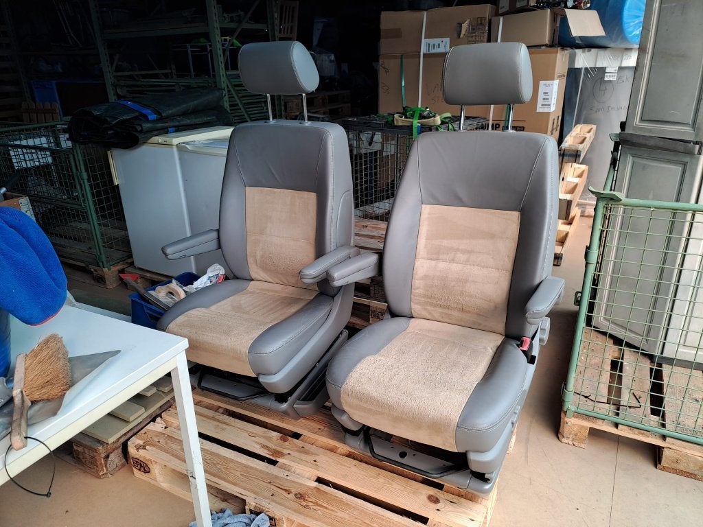 Vw T5 California comfort Draaistoelen vooraan + bank achter, Auto-onderdelen, Ophalen, Gebruikt, Volkswagen