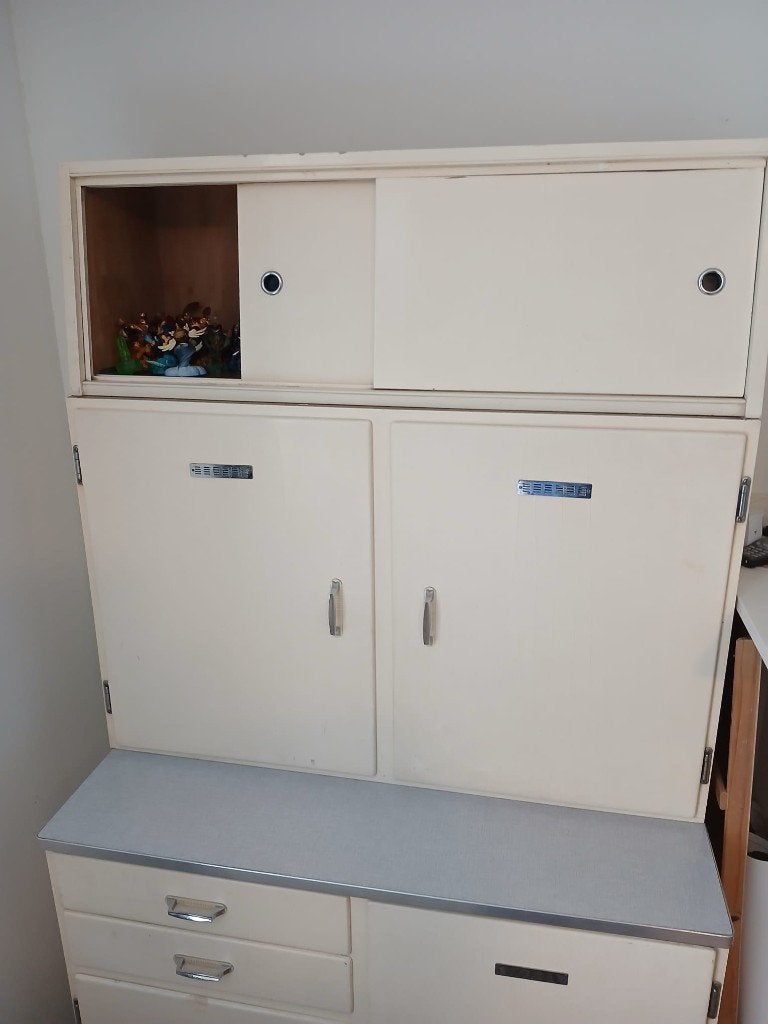 Authentieke vintage kast met veel opbergruimte., Ophalen