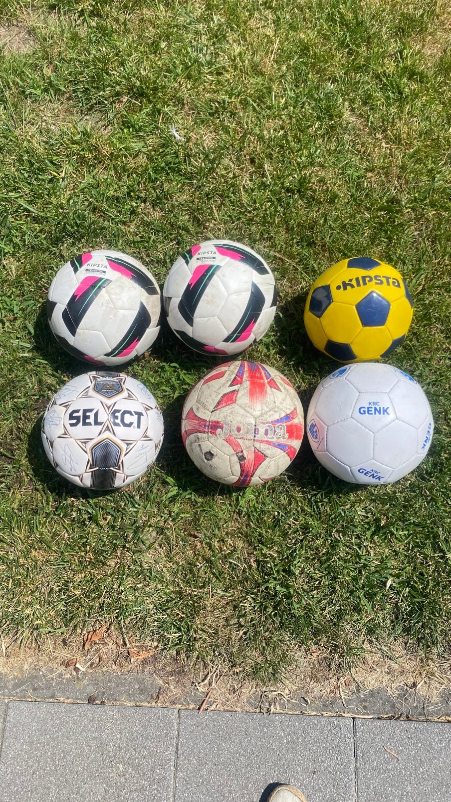 Verschillende voetballen te koop, Ophalen, Zo goed als nieuw