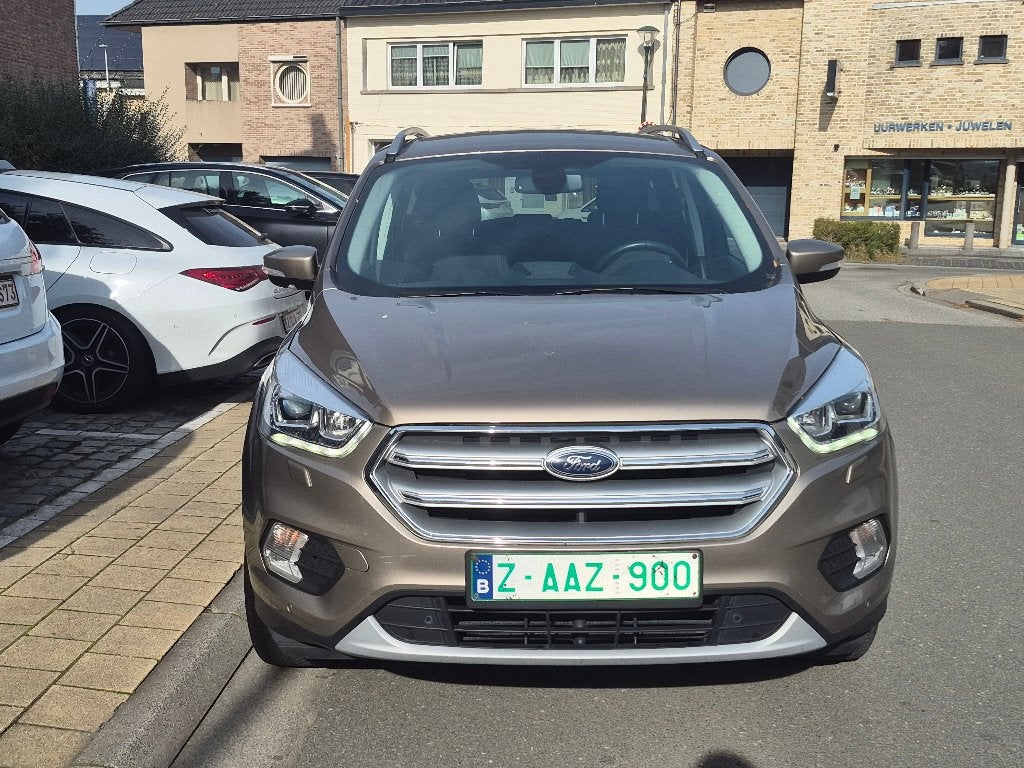 FORD KUGA 1,5 L À ESSENCE. 2019. NAVI.  5900 EUROS, Autos, Achat, Euro 6, Boîte manuelle, 5 portes