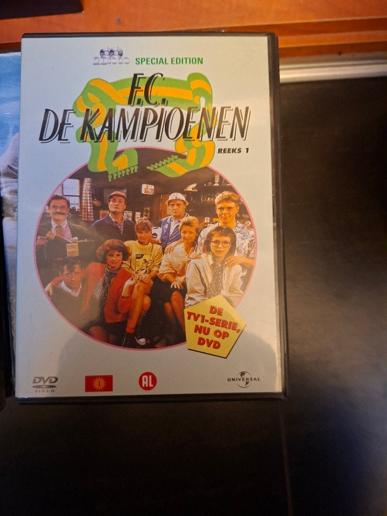dvd - fc de kampioenen reeks 1 - 2dvd, CD & DVD, Suppléments, Enlèvement ou Envoi, Comédie, Néerlandais