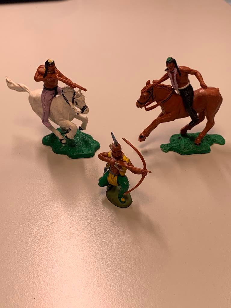 Lot 3 Indians Timpo Toys en Cwopper Vintage 1960, Verzamelen, Ophalen of Verzenden, Gebruikt