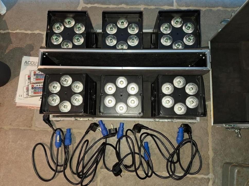 JBS professionele uplighters + case, Ophalen