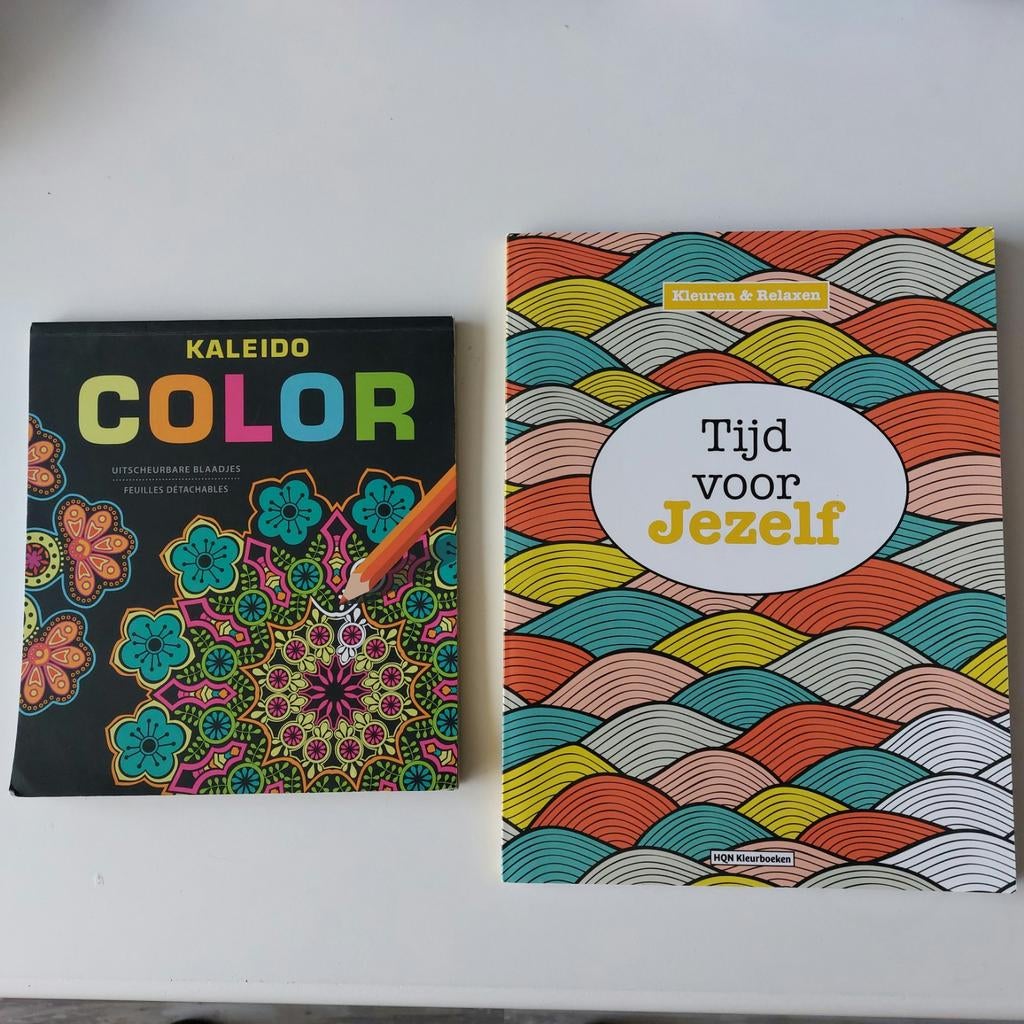 Setje van 2 mandala kleurboeken voor 2.00 euro, Hobby en Vrije tijd, Ophalen
