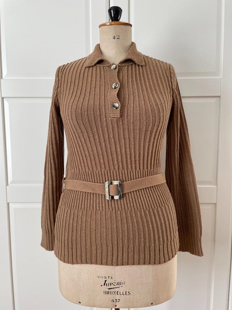 2 x Trui, beige/camel afgewerkt met hoorn - Merk : ICBI - M, Kleding | Dames, Truien en Vesten, Zo goed als nieuw, Maat 38/40 (M)