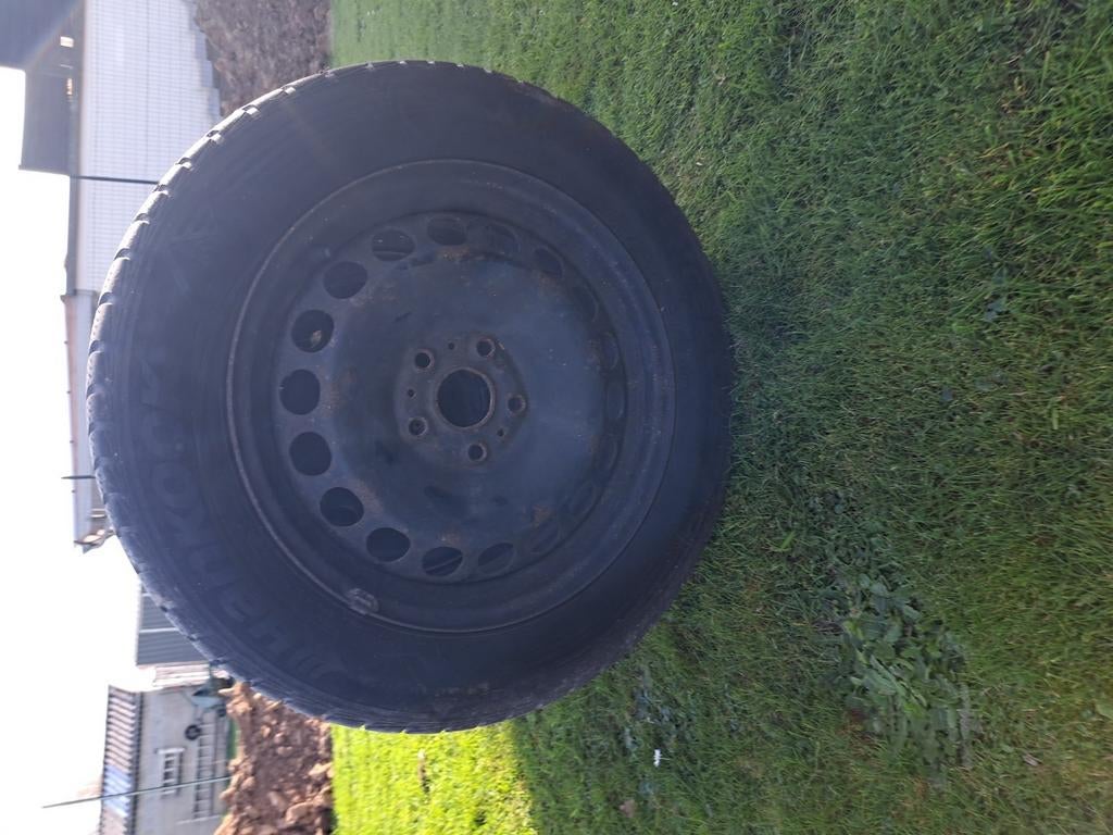 Pneus neige sur jantes tôlée, Enlèvement, Utilisé