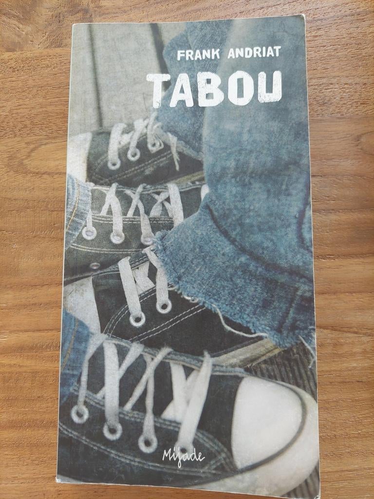 TABOU Frank Andriat, Livres, Enlèvement ou Envoi, Comme neuf