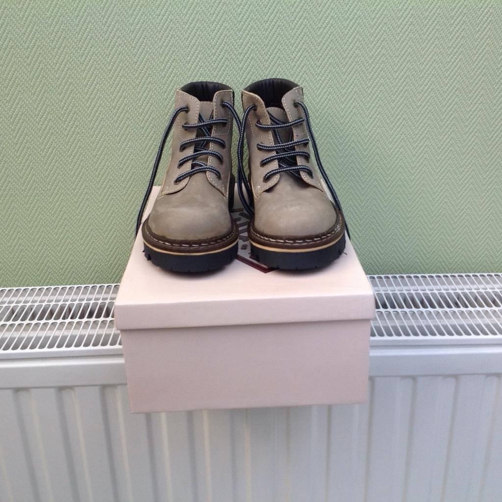 Boots nagelnieuwe bottines Merk "Trinity Boots", Overige kleuren, Verzenden, Trinity Boots, Nieuw