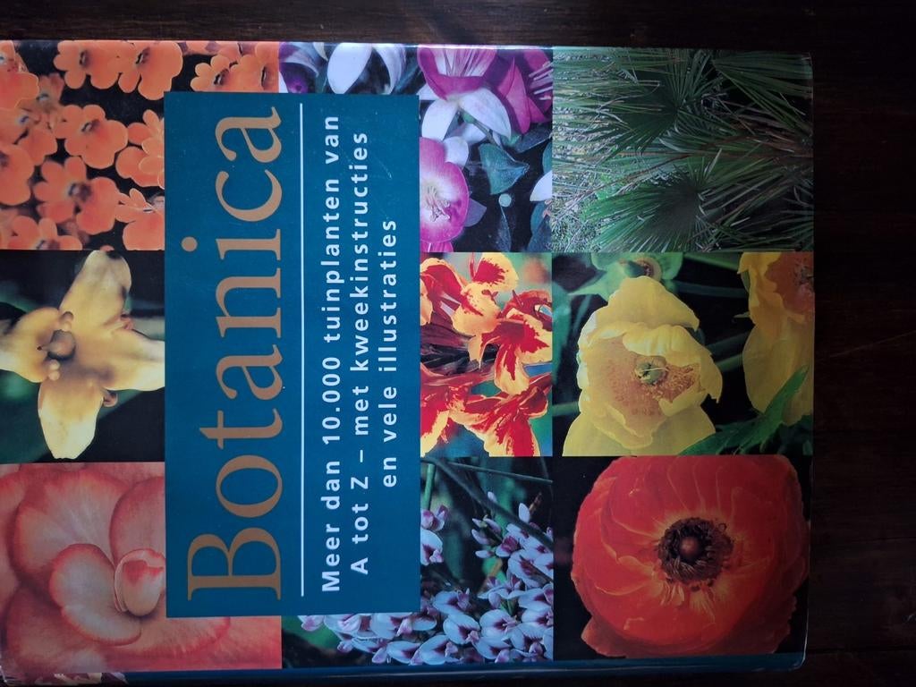 Botanica. Meer dan 10.000 tuinplanten van A tot Z (Könemann), Boeken, Ophalen of Verzenden, Zo goed als nieuw