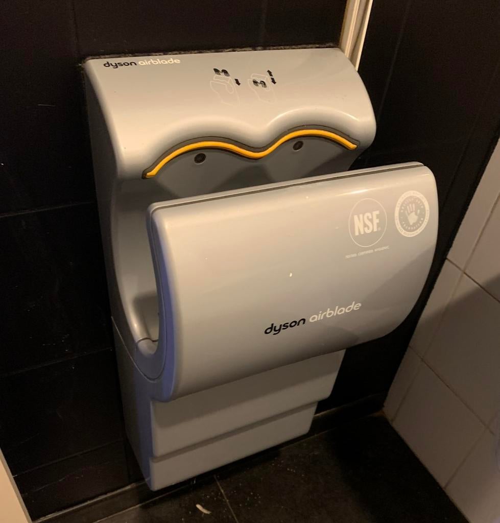 Sèche main dyson airblade, Ophalen