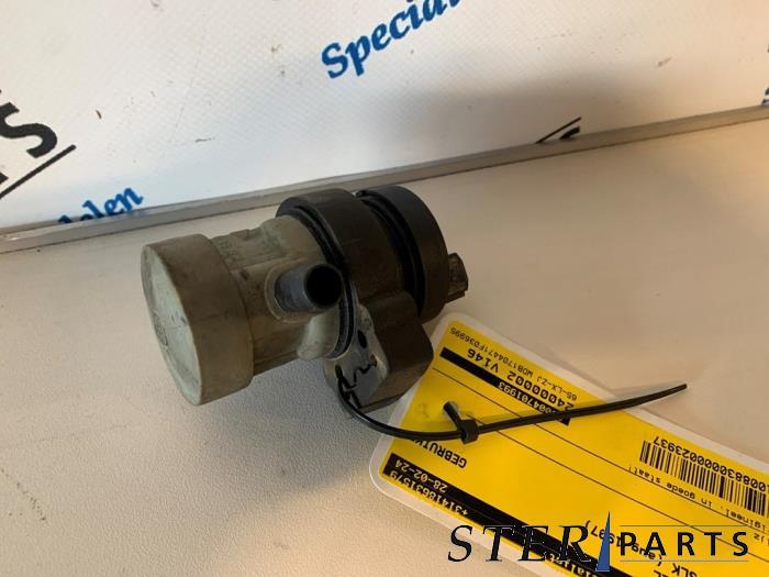 Soupape vide d'un Mercedes SLK, 3 mois de garantie, Utilisé, -, -