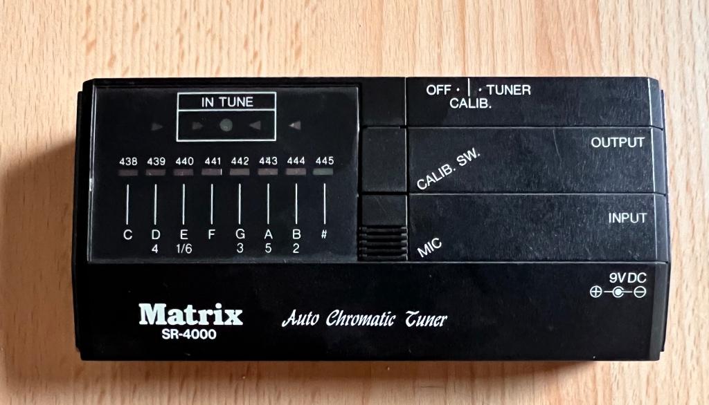 Stemapparaat / tuner voor gitaar / bas, Ophalen of Verzenden, Gebruikt, Elektrische gitaar