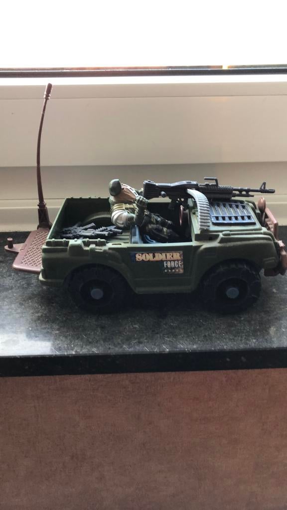 Jeep leger en helicopter, Ophalen, Zo goed als nieuw