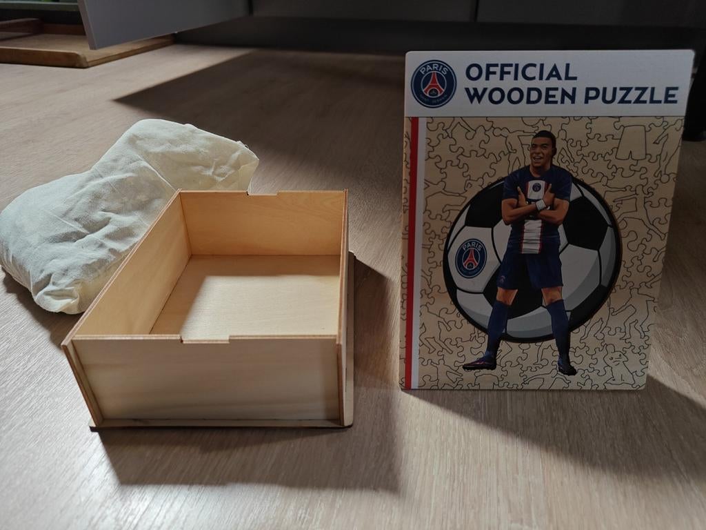 Houten puzzel PSG van Mbappé, Ophalen of Verzenden, Zo goed als nieuw