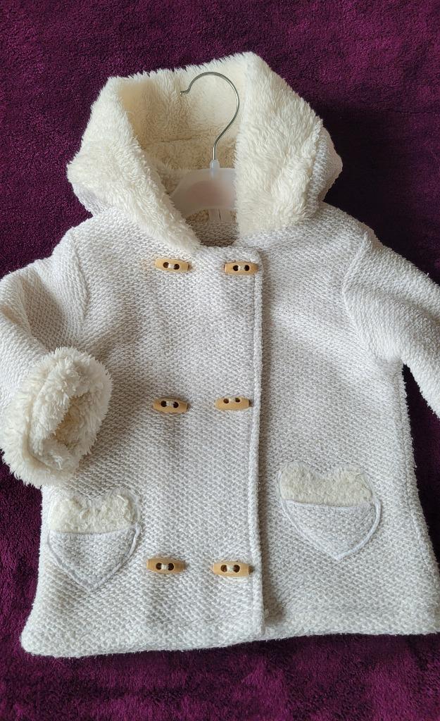 Baby meisjes jas Witte Konijn maat 74, Ophalen, Zo goed als nieuw, Meisje
