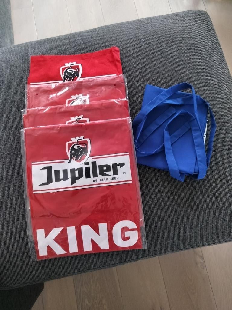 5 tabliers pour collectionneurs, carnavals, costumes, etc., Collections, Enlèvement, Comme neuf