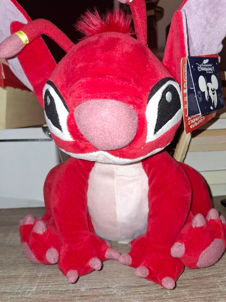 Peluche le roy ,Lilo & Stitch., Enlèvement ou Envoi, Neuf, Peluche