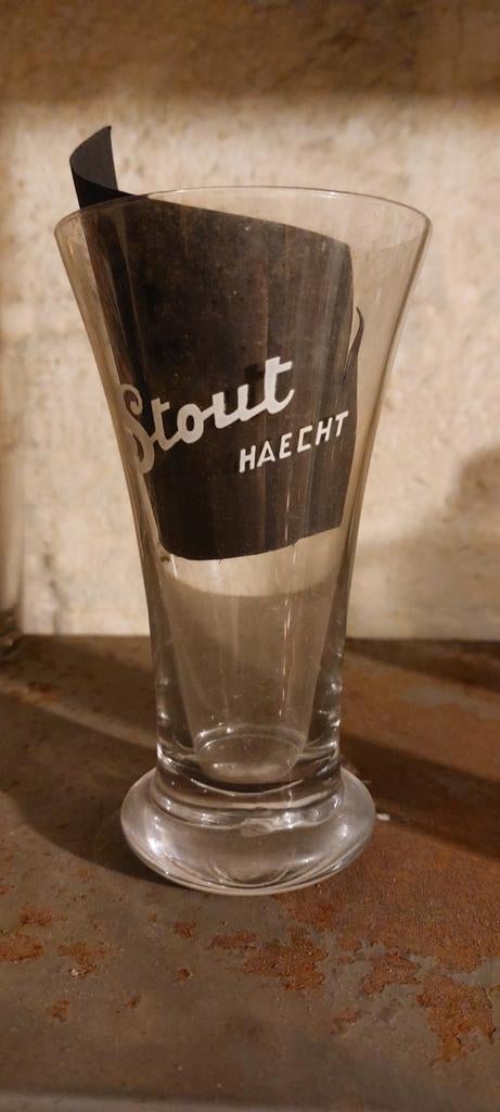 Sifflet : Stout Haecht, Enlèvement ou Envoi