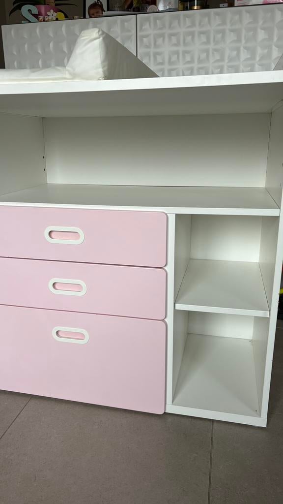 Belle table à langer pratique à vendre, 90 à 105 cm, Enlèvement, Utilisé, 50 à 70 cm