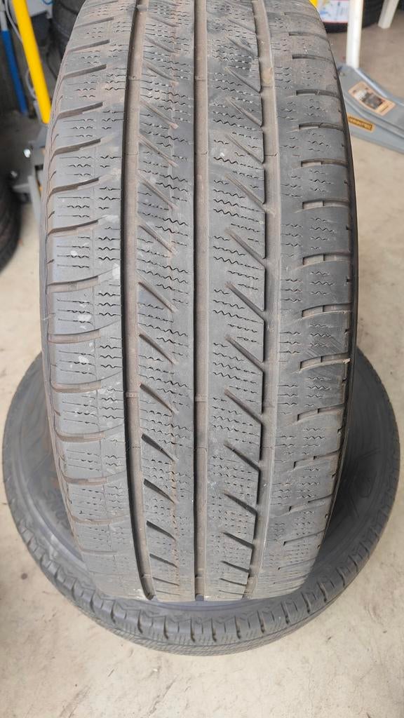 235/65r16c Goodyear 235/65 r16c 23565r16c, Autos : Pièces & Accessoires, Commande, Enlèvement