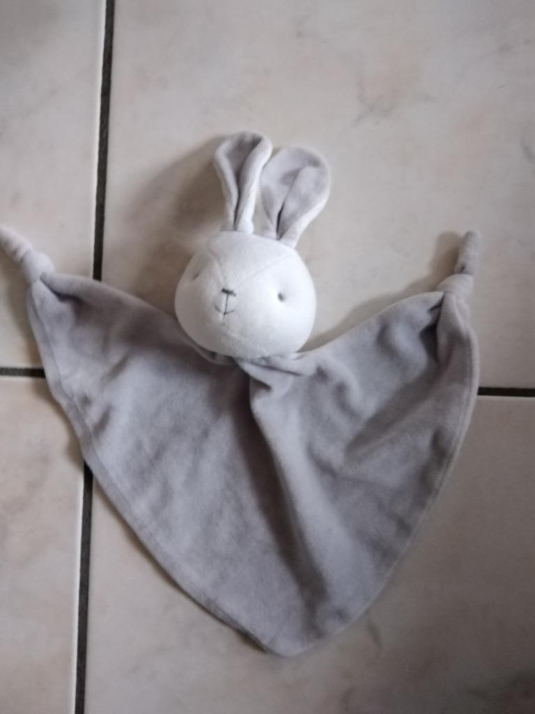 knuffeldoekje  wit konijntje (doos pam), Ophalen of Verzenden, Nieuw, Konijn