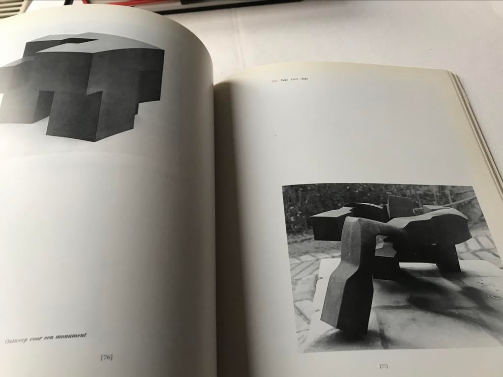 Eduardo Chillida Sculptures 140pages, Enlèvement ou Envoi, Comme neuf, Sculpture
