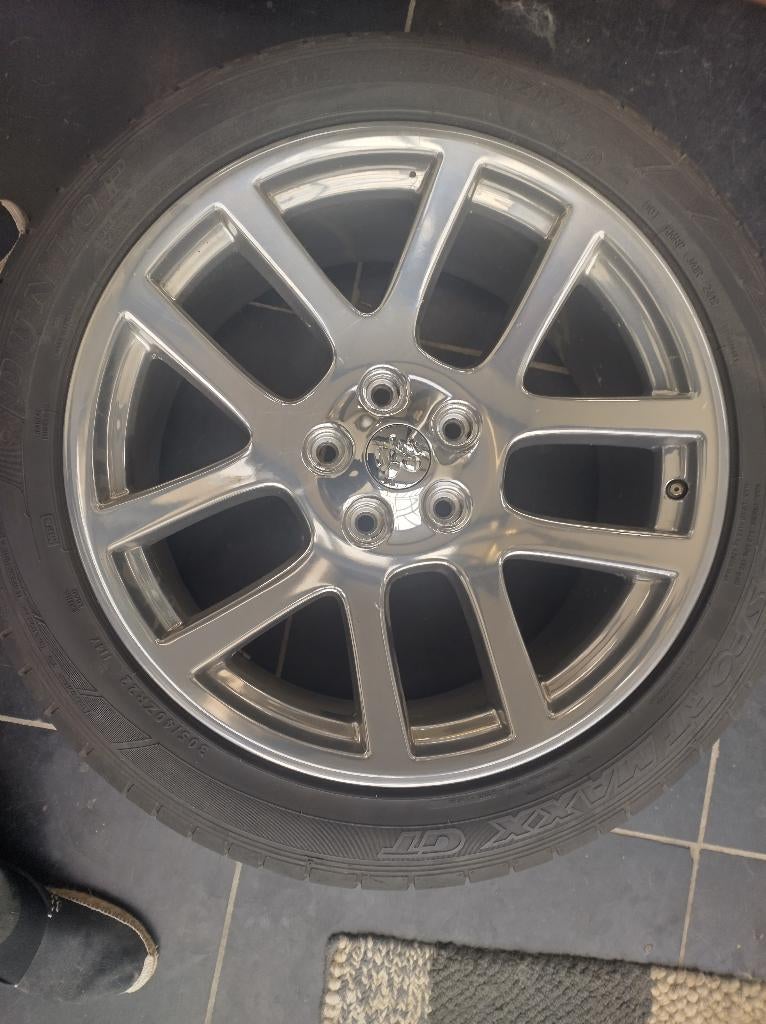 Set Dodge RAM SRT velgen 22", Auto-onderdelen, Banden en Velgen, Ophalen, Velg(en), Overige maten, 305 mm