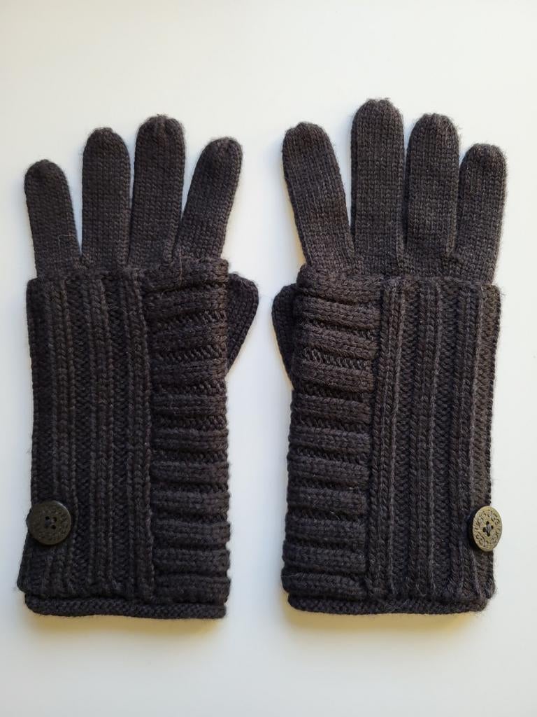 Ugg zwarte handschoenen met bijpassende sjaal., Ugg, Ophalen of Verzenden, Zo goed als nieuw, Sjaal