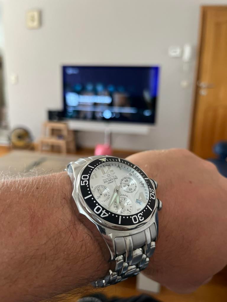 Invicta lupah, Enlèvement ou Envoi, Comme neuf